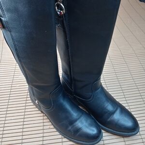 Tommy Hilfiger women's sz 5M side zip black 13" tall boots. 84.5pm